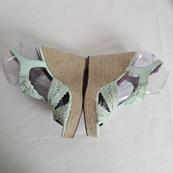 Lucky Brand Ridgeview Wedge Sandals Green Peep Toe Size 38 - Picture 6 of 11
